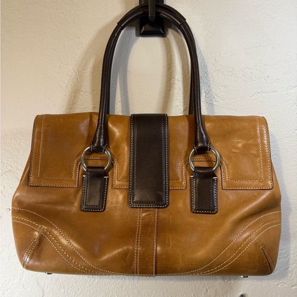 Coach SoHo flap satchel Camel leather shoulder bag - Picture 5 of 12
